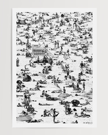 Bondi • Black and White